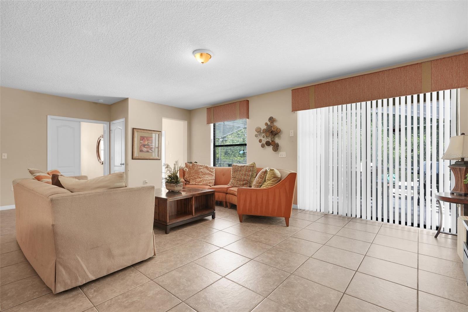 1037 CYPRESS POINTE BLVD, DAVENPORT, FL, 33896