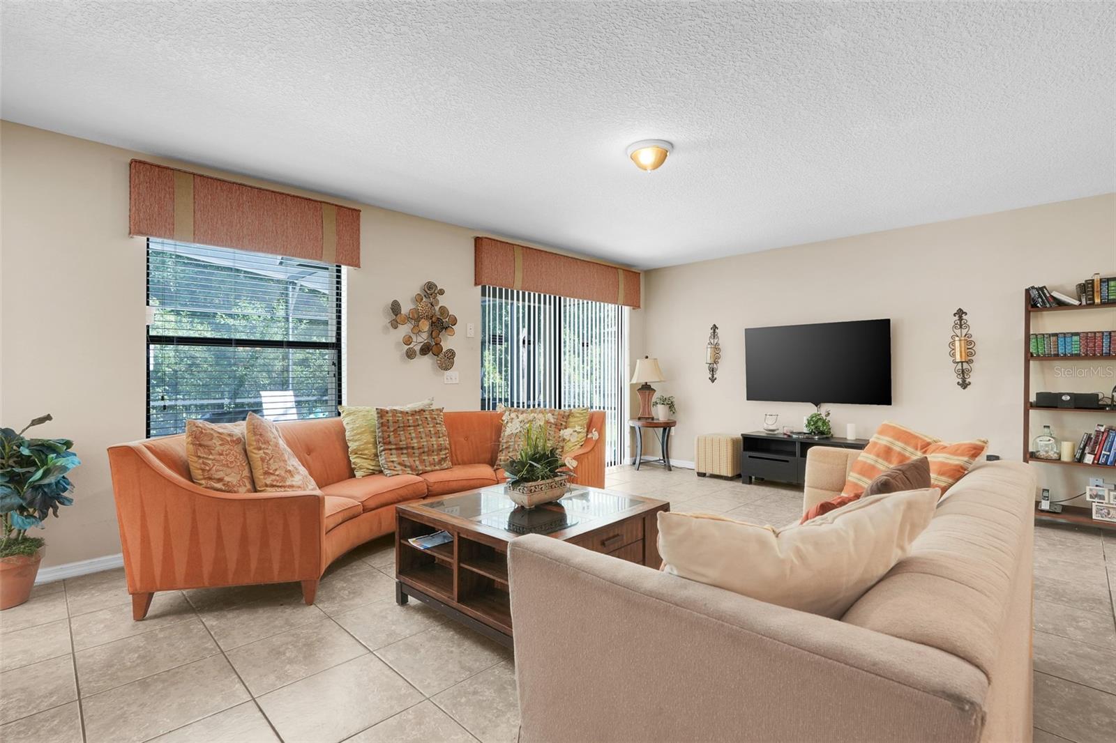 1037 CYPRESS POINTE BLVD, DAVENPORT, FL, 33896