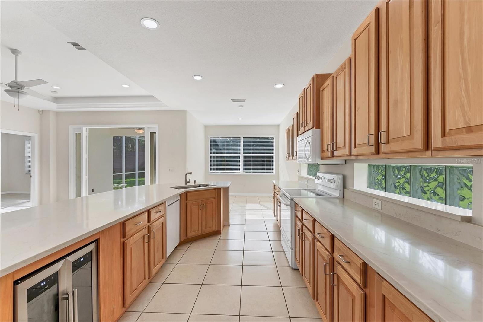 A4664292 Property Photo