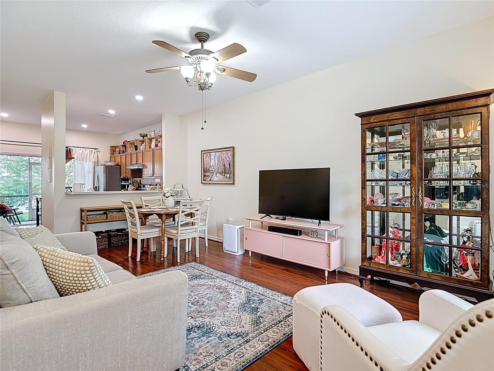 18510 PEBBLE LAKE CT, TAMPA, FL, 33647