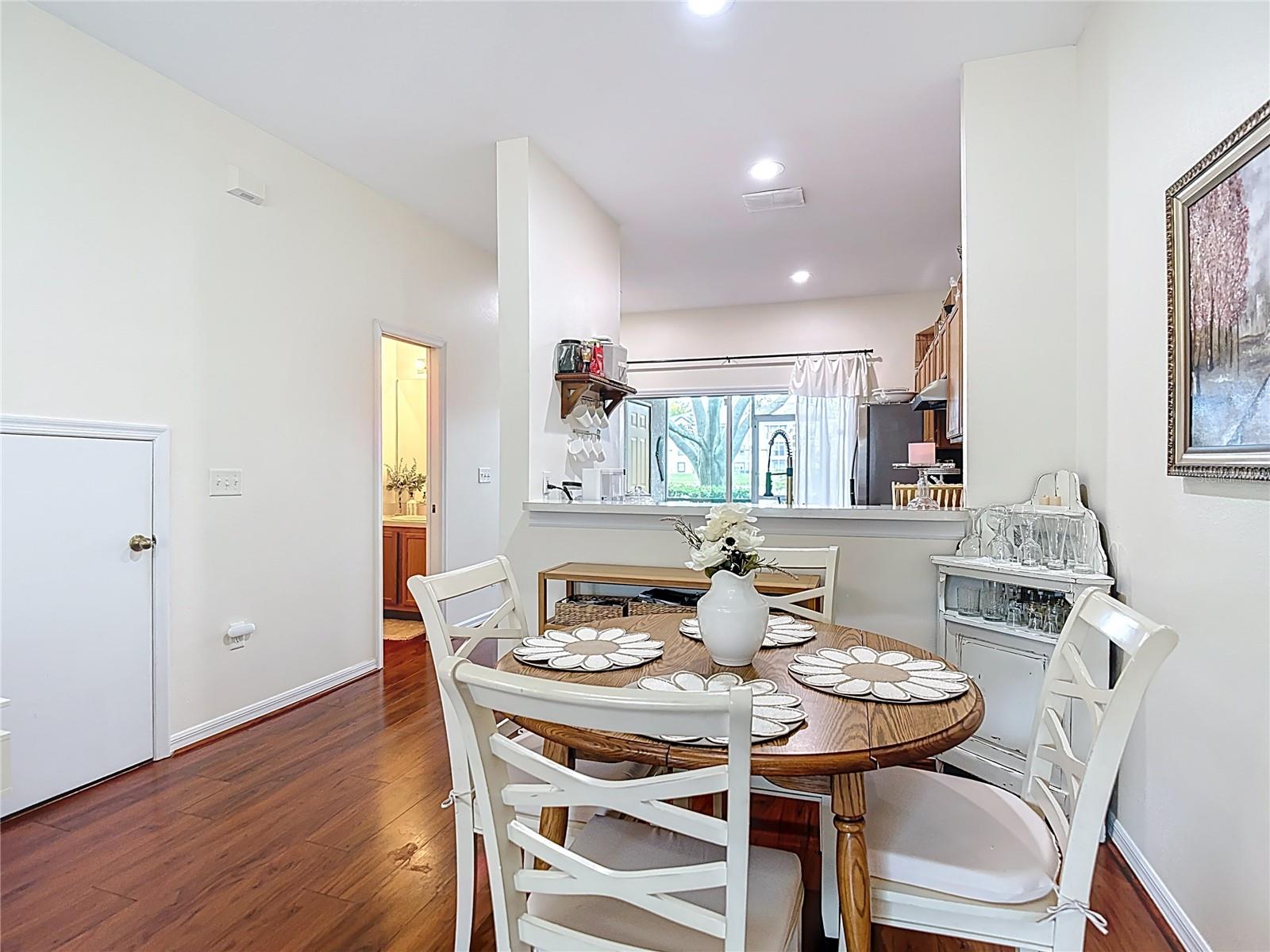 18510 PEBBLE LAKE CT, TAMPA, FL, 33647