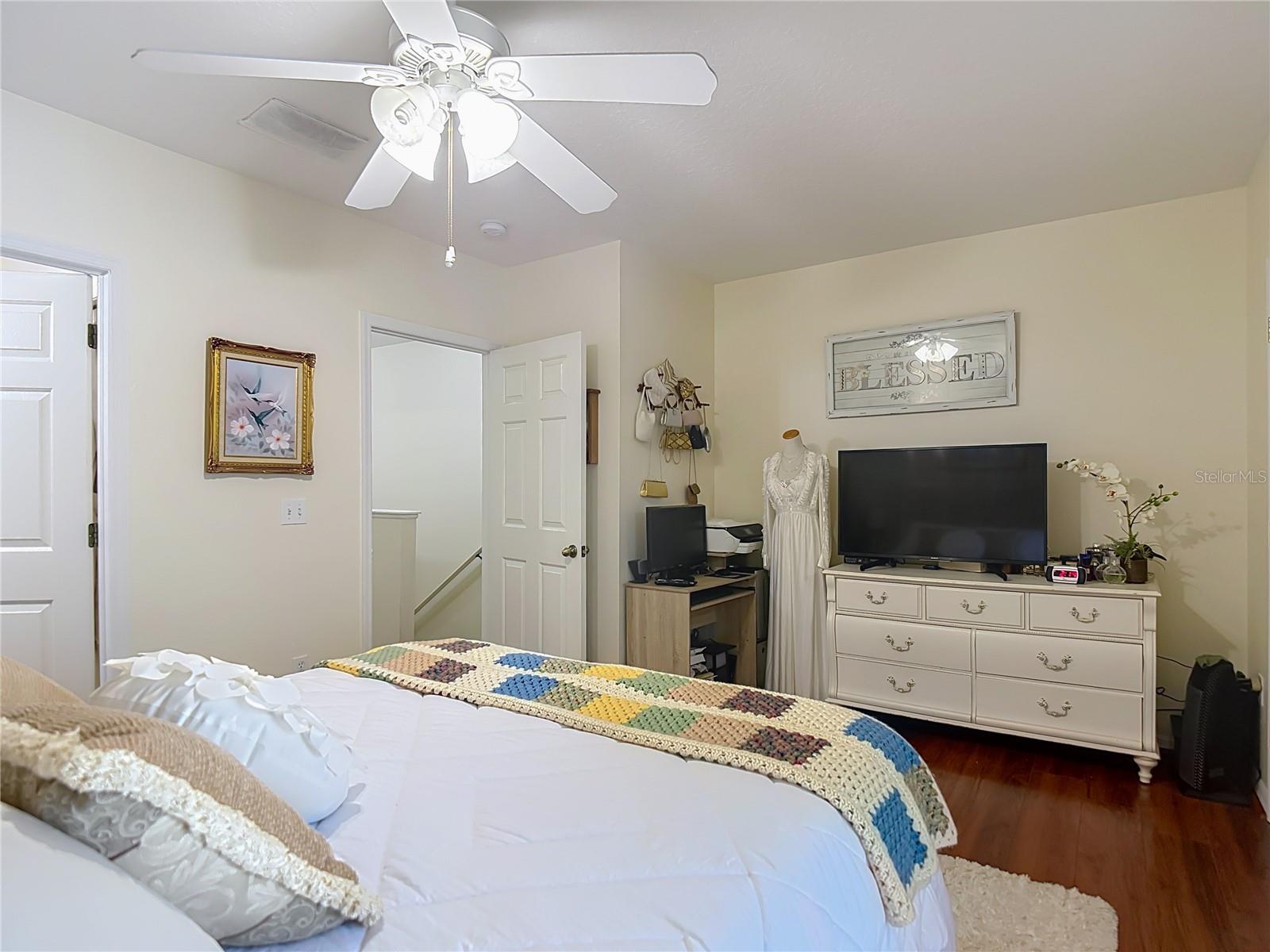 18510 PEBBLE LAKE CT, TAMPA, FL, 33647