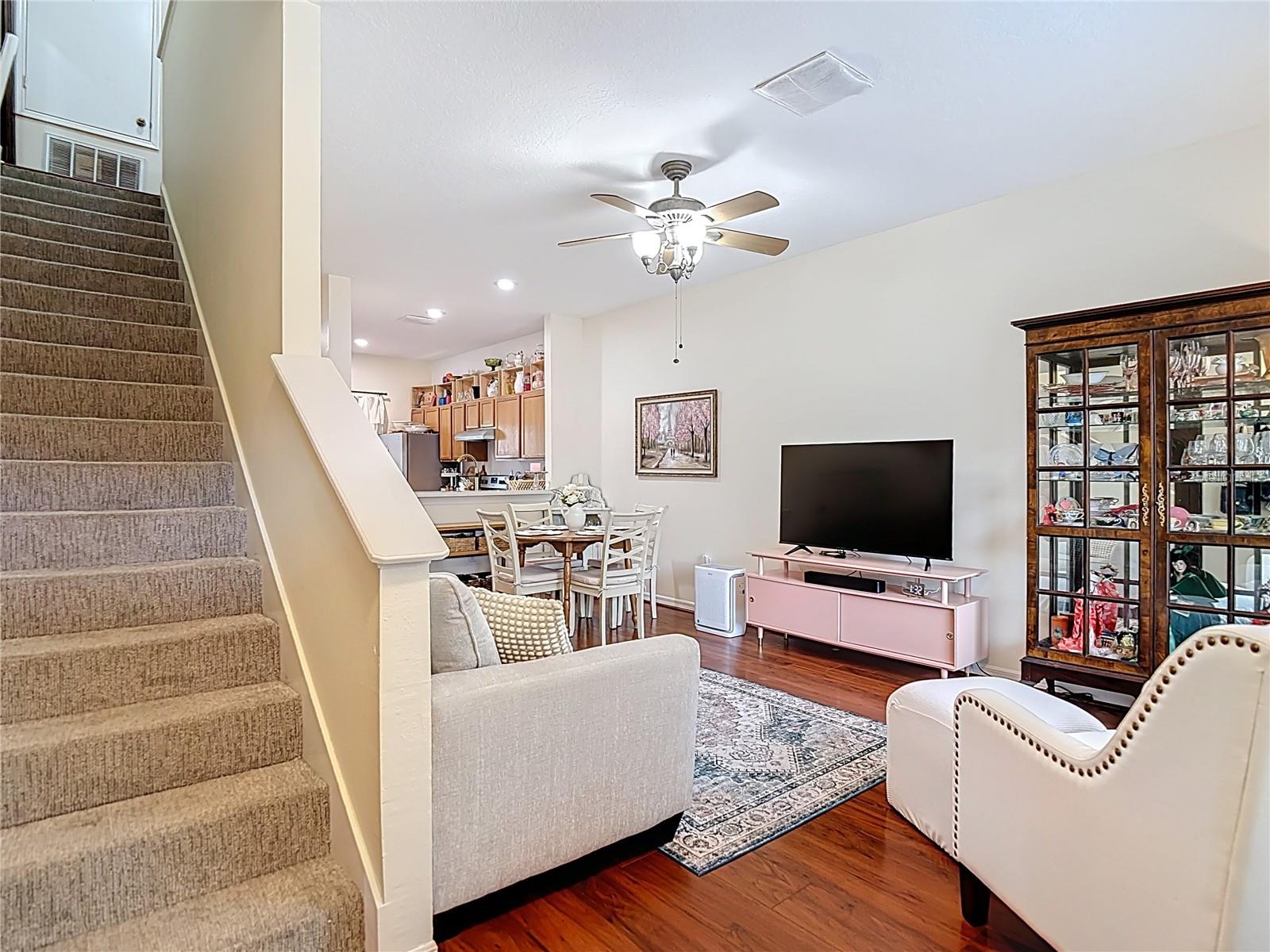 18510 PEBBLE LAKE CT, TAMPA, FL, 33647