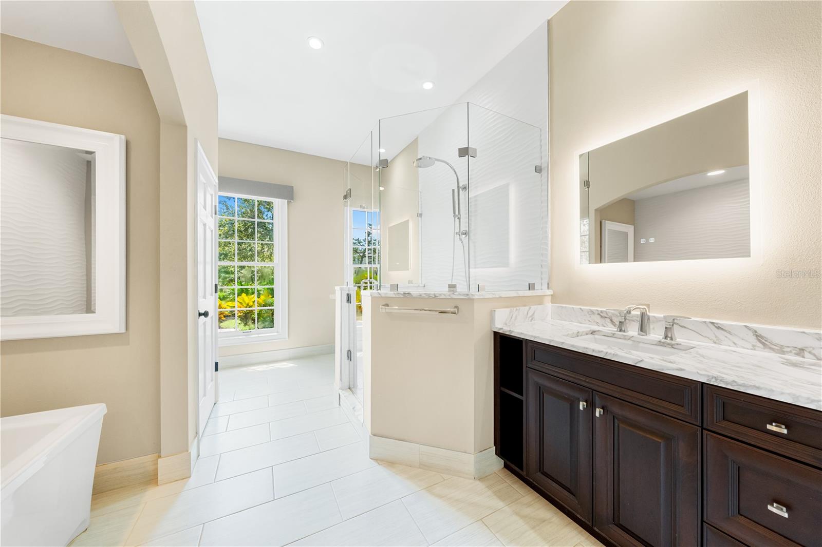A4664295 Property Photo