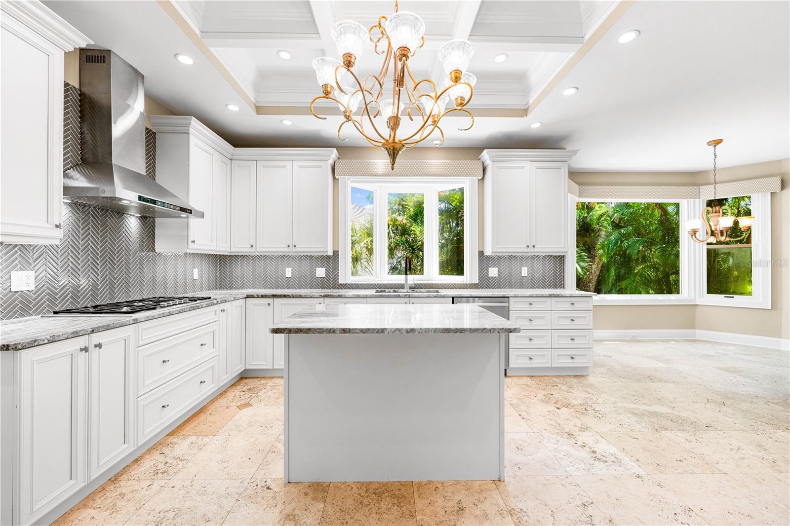 A4664295 Property Photo