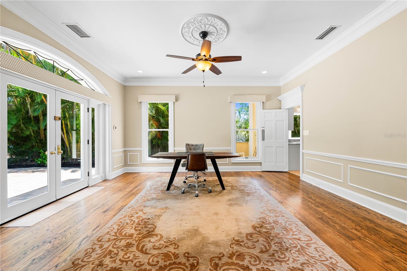 A4664295 Property Photo