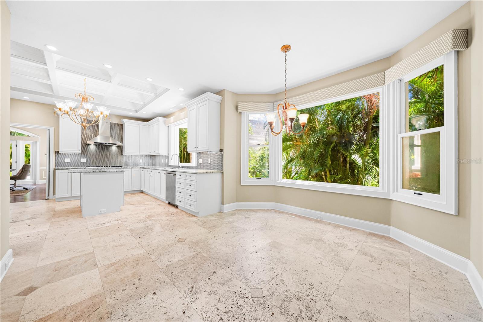 A4664295 Property Photo