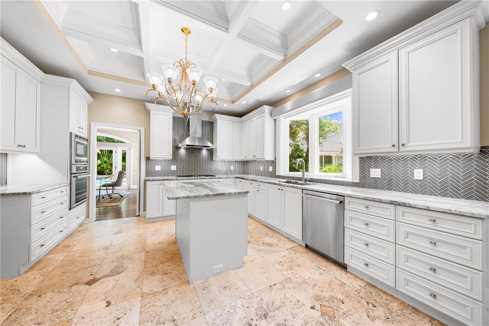 A4664295 Property Photo