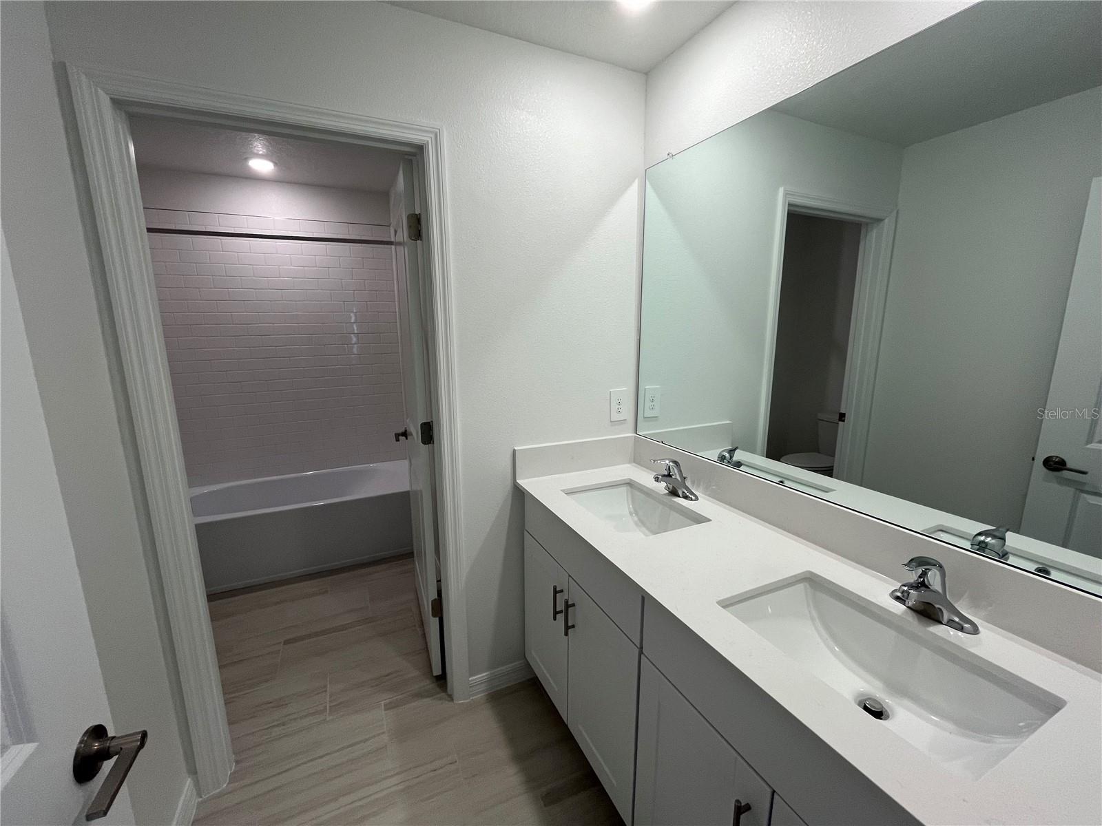 11340 RADIANT SHORE LOOP, SAN ANTONIO, FL, 33576