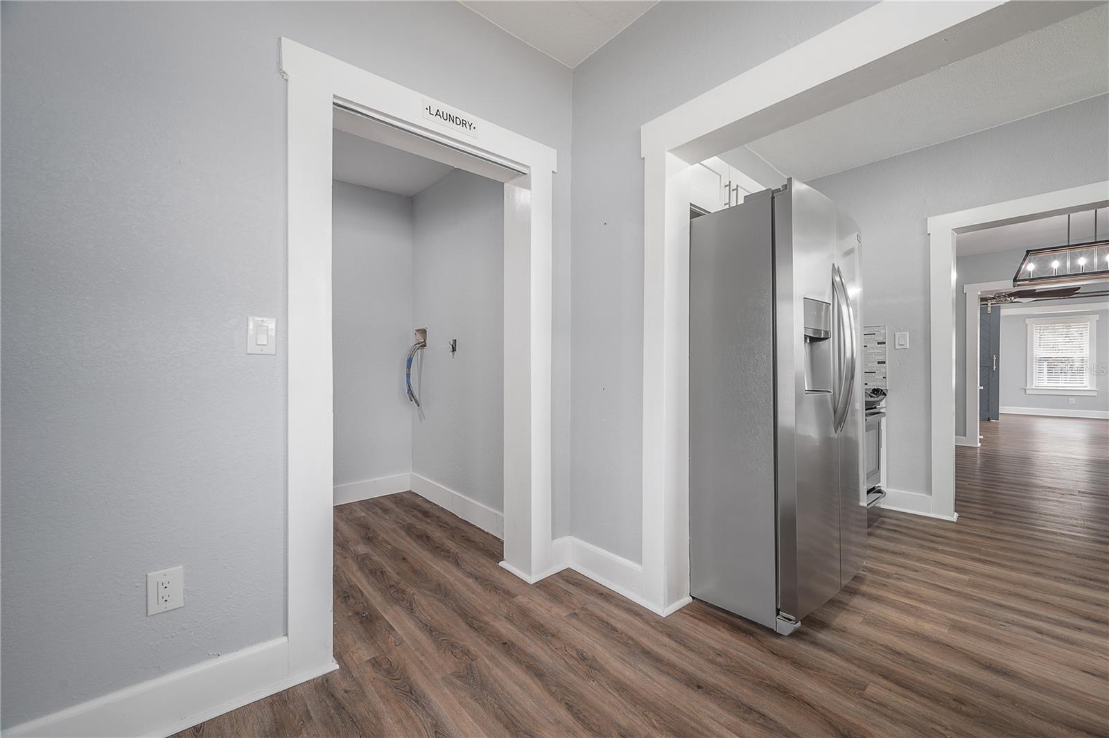 1202 E GIDDENS AVE, TAMPA, FL, 33603