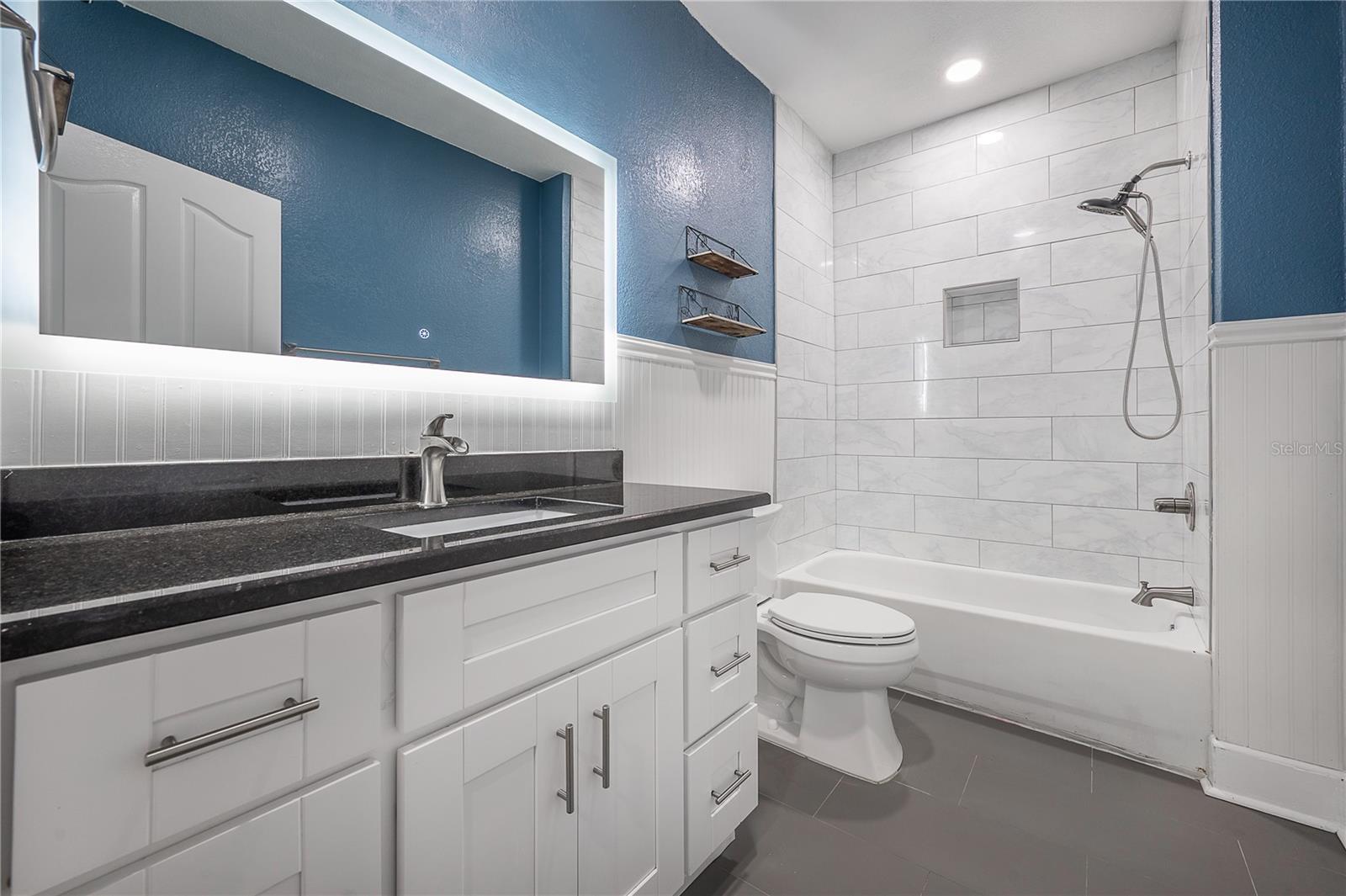 1202 E GIDDENS AVE, TAMPA, FL, 33603