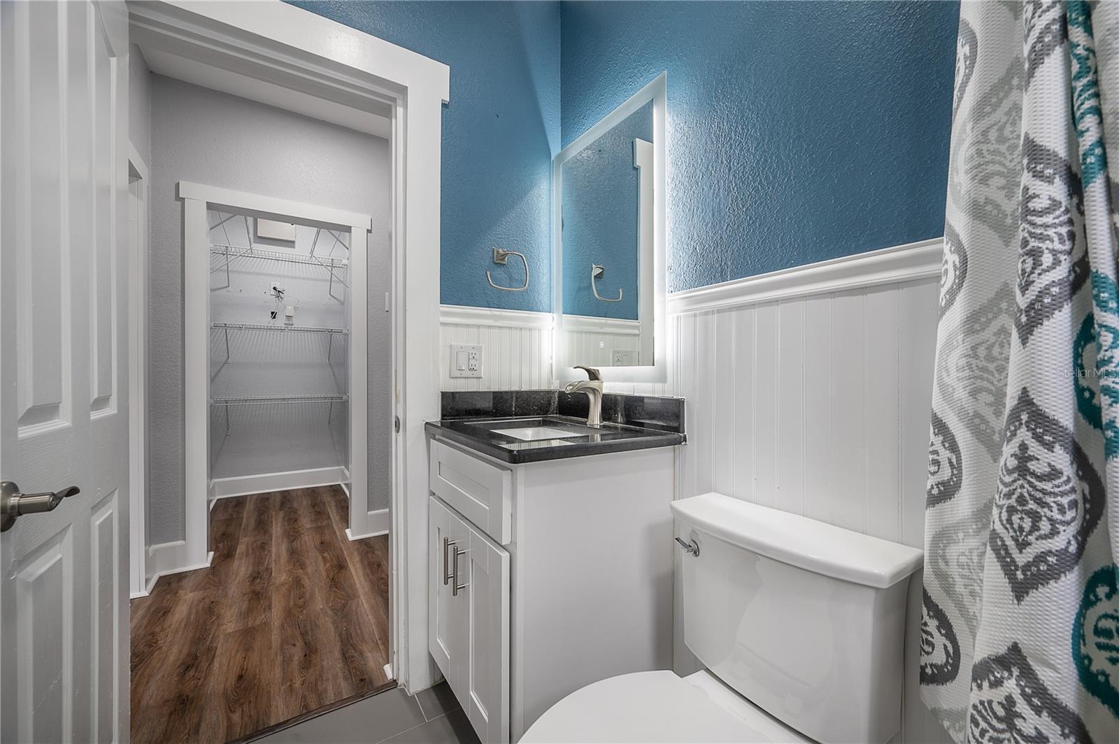 1202 E GIDDENS AVE, TAMPA, FL, 33603