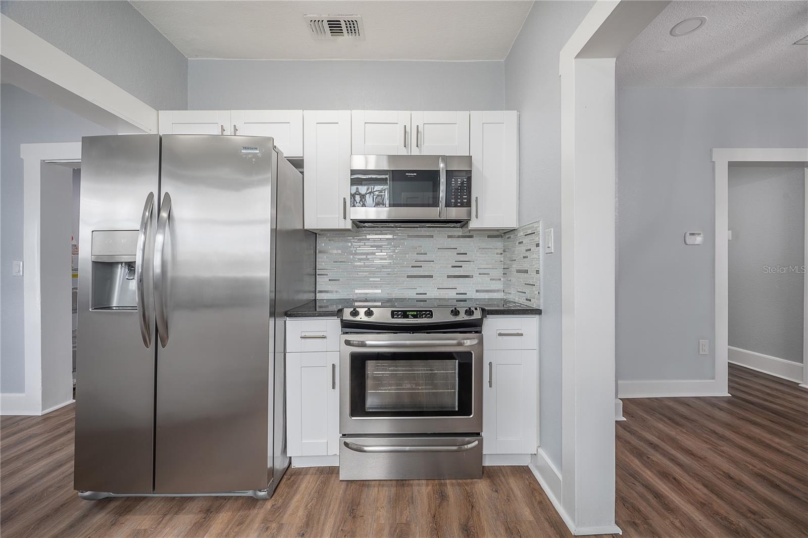 1202 E GIDDENS AVE, TAMPA, FL, 33603