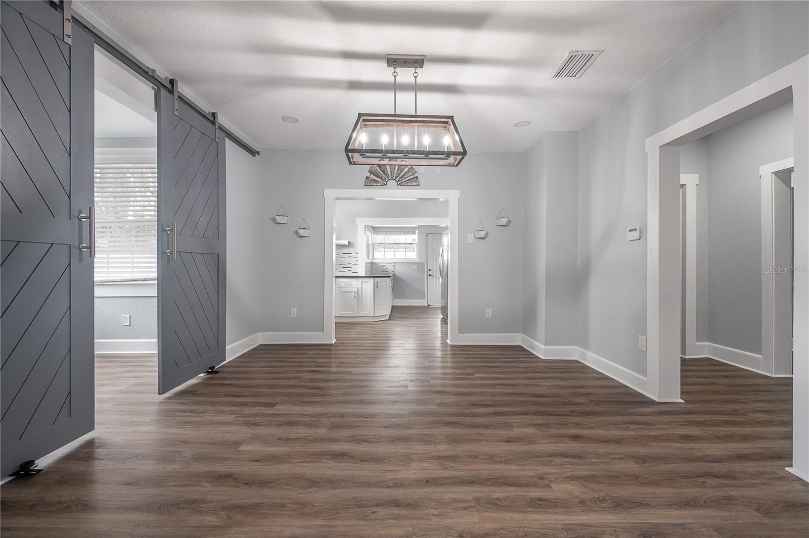 1202 E GIDDENS AVE, TAMPA, FL, 33603