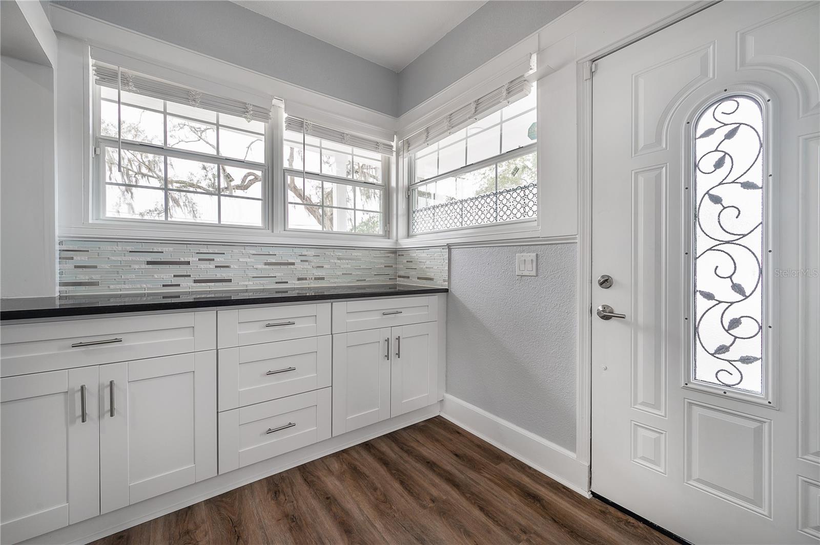 1202 E GIDDENS AVE, TAMPA, FL, 33603