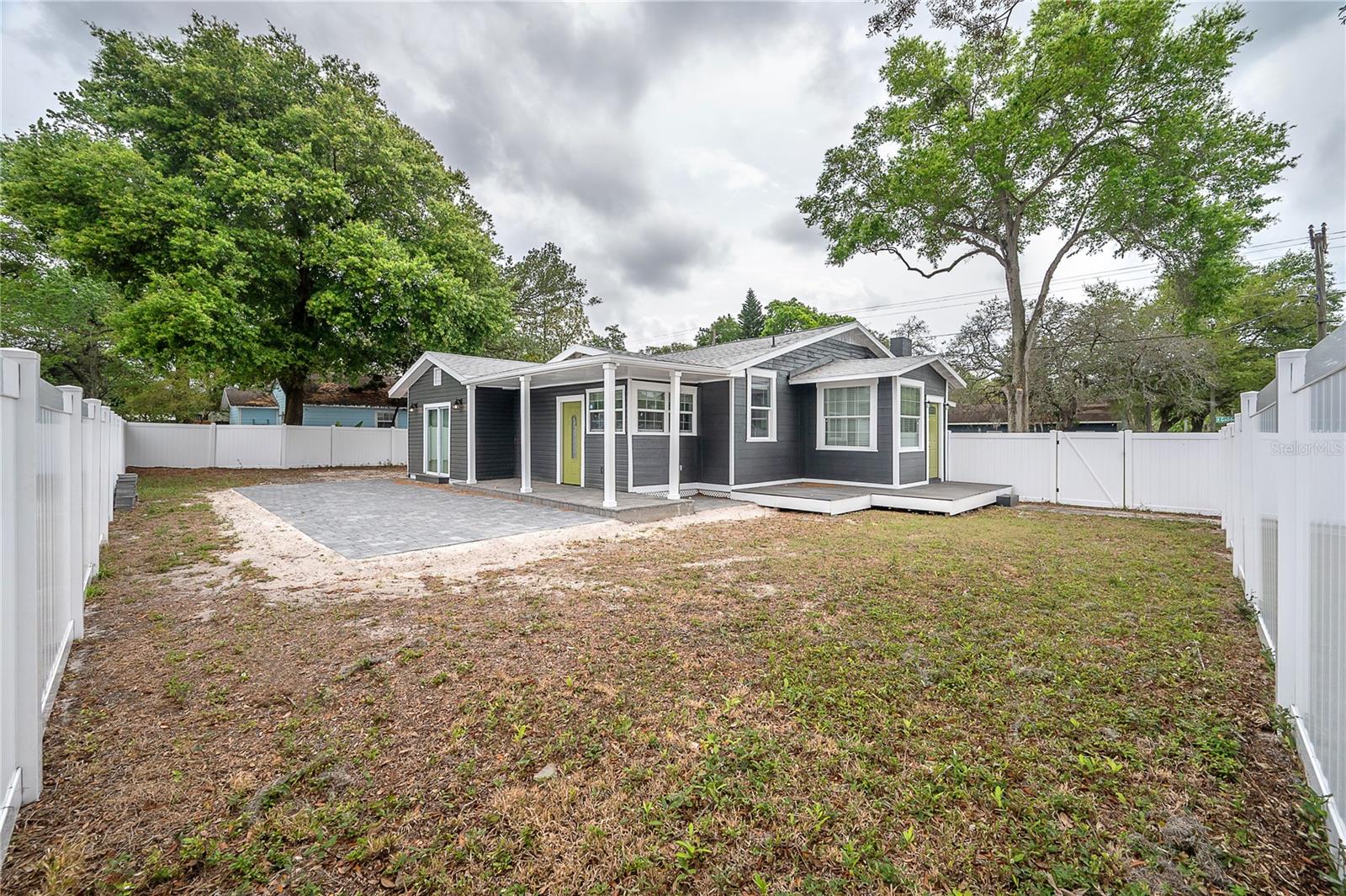 1202 E GIDDENS AVE, TAMPA, FL, 33603