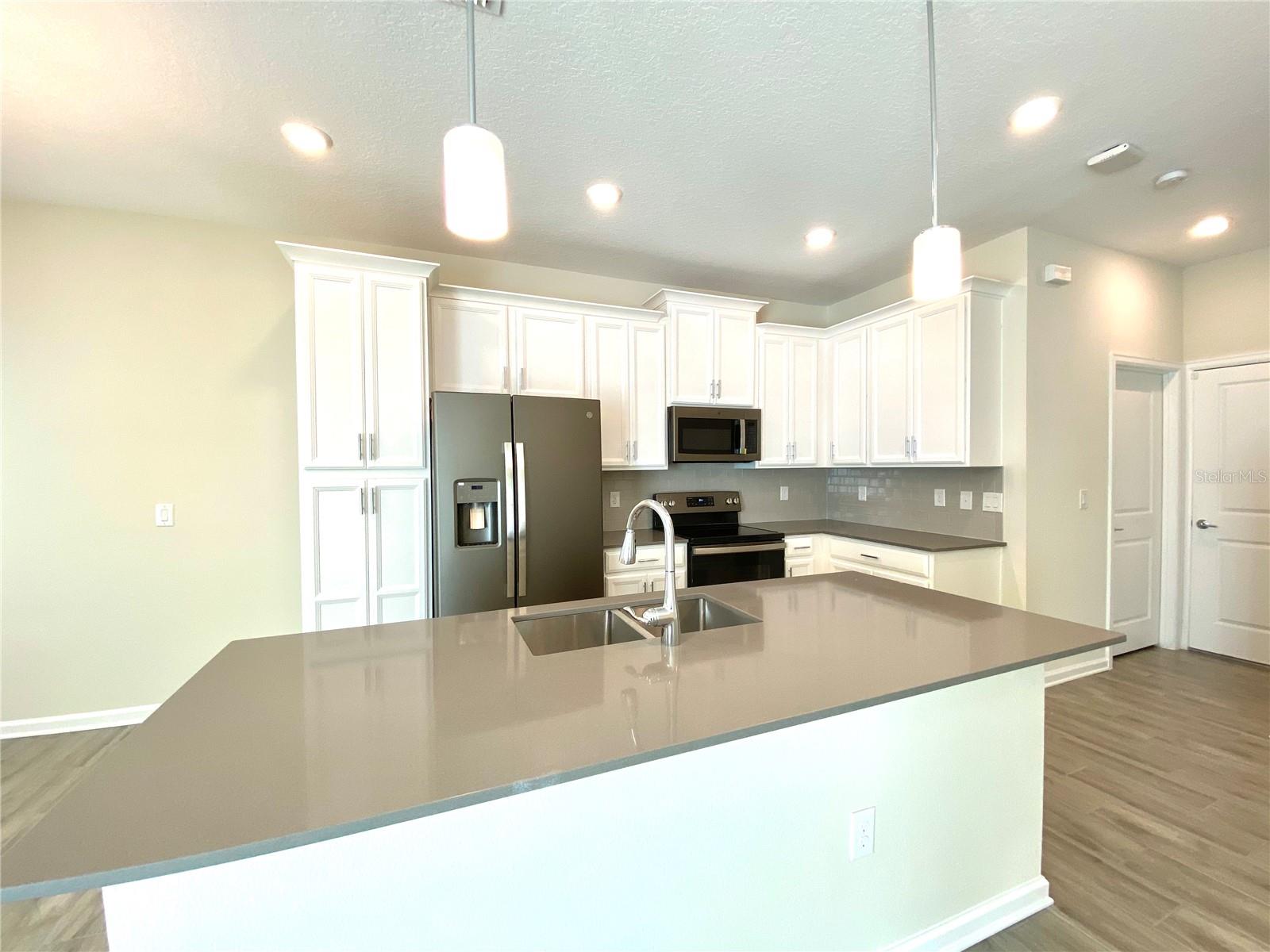 1304 SHINNECOCK HILLS DR, CHAMPIONS GATE, FL, 33896