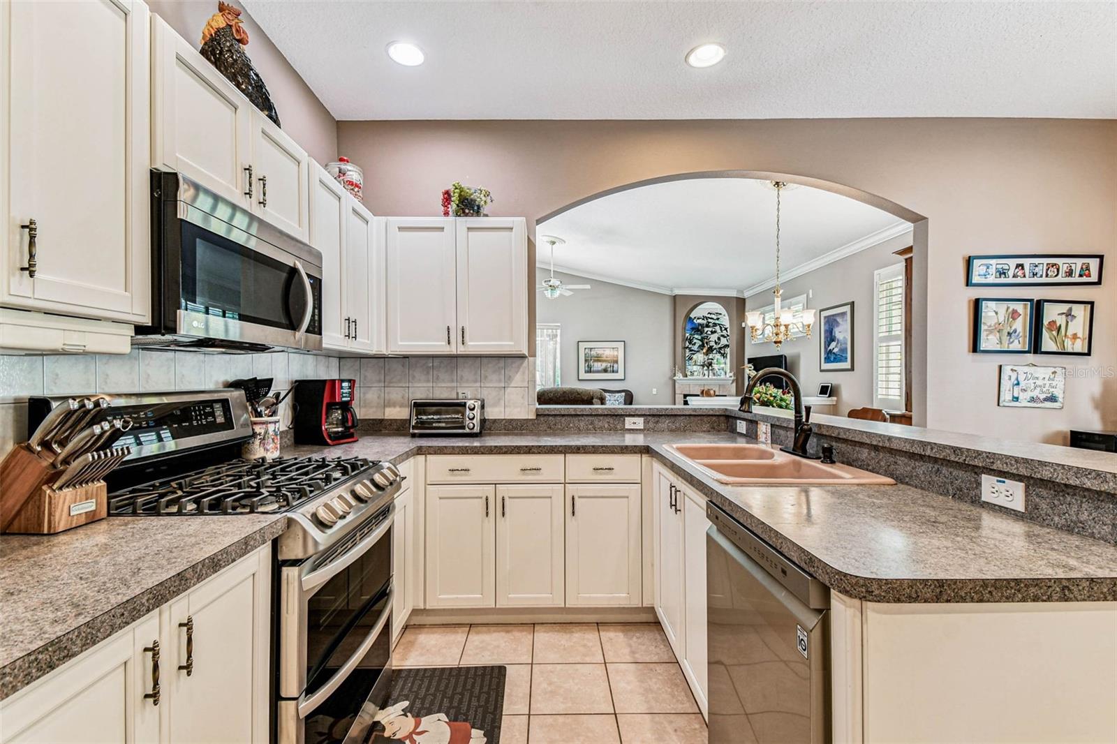 9408 EDENTON WAY, TAMPA, FL, 33626