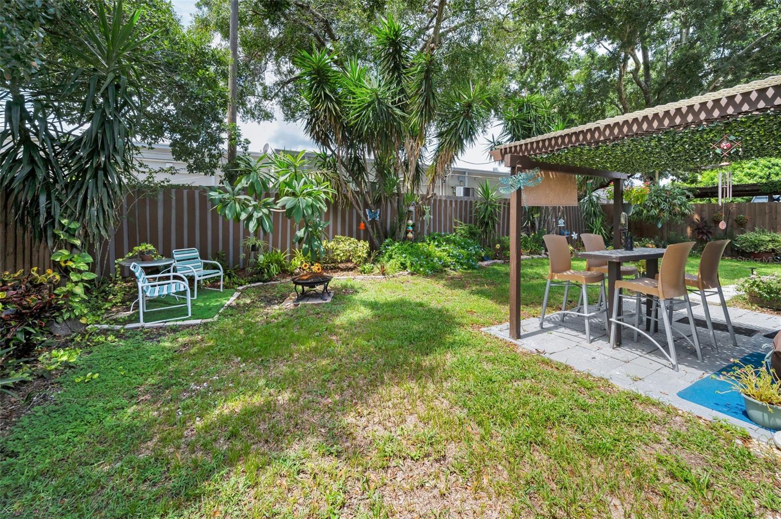 3233 CARRIAGE DR, PALM HARBOR, FL, 34684