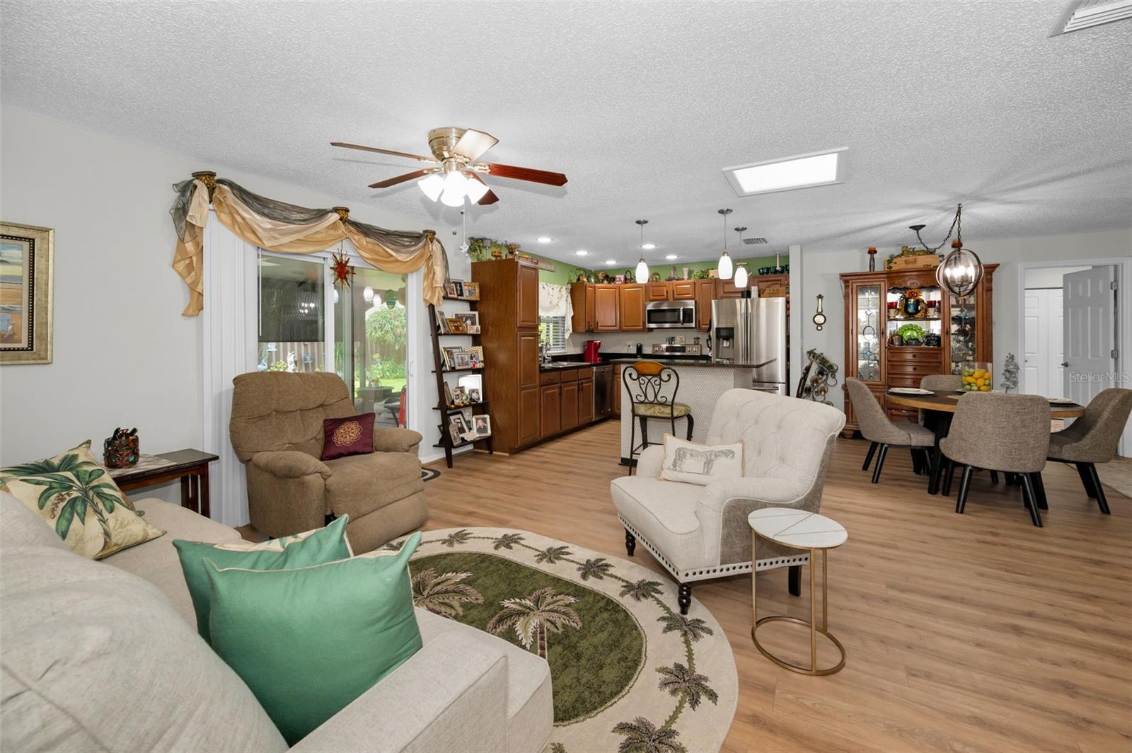 3233 CARRIAGE DR, PALM HARBOR, FL, 34684