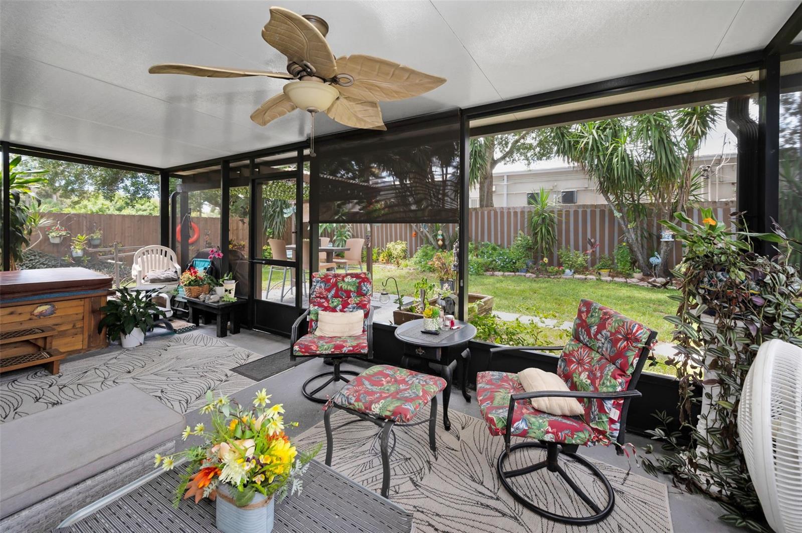 3233 CARRIAGE DR, PALM HARBOR, FL, 34684