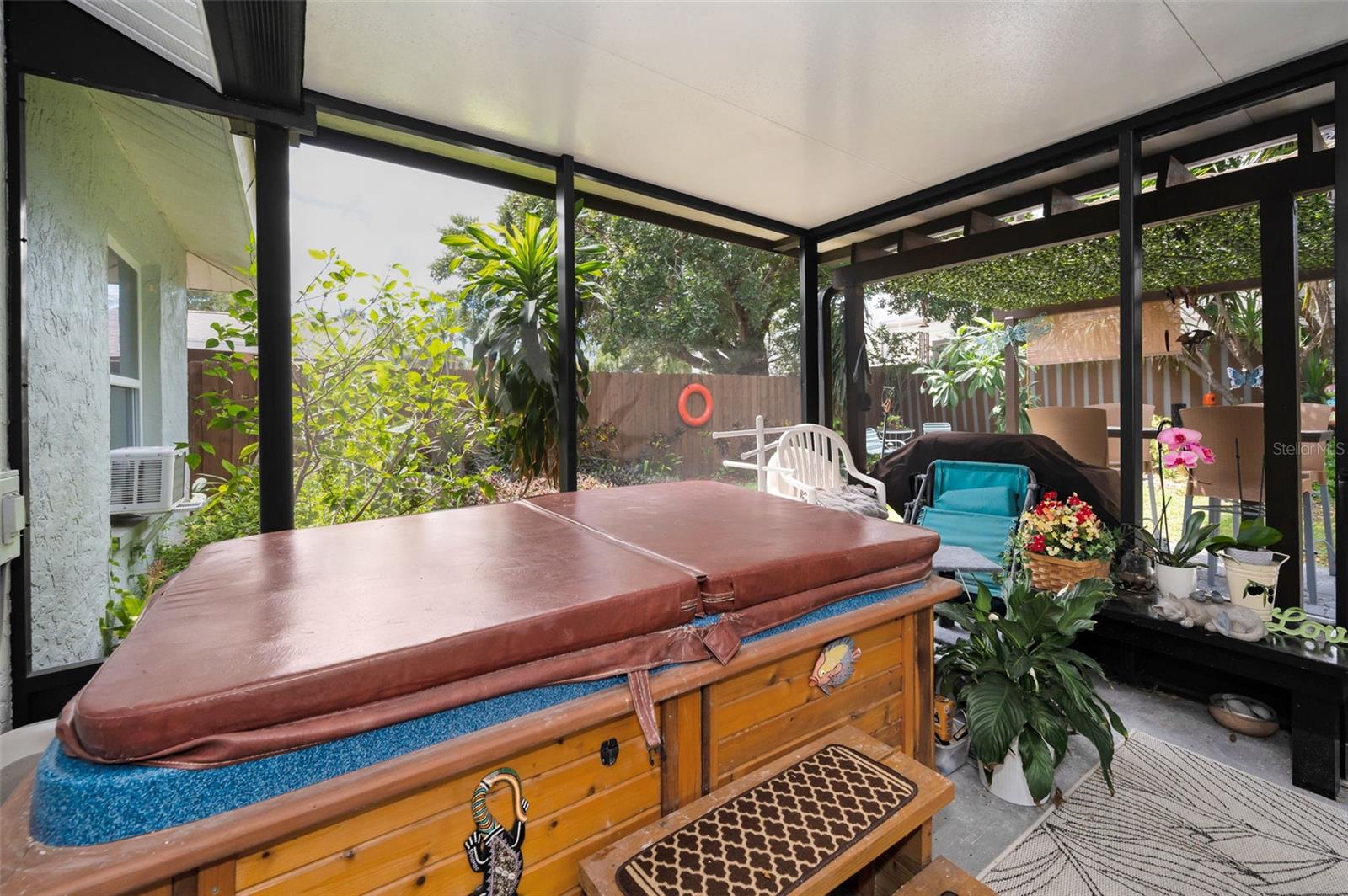 3233 CARRIAGE DR, PALM HARBOR, FL, 34684