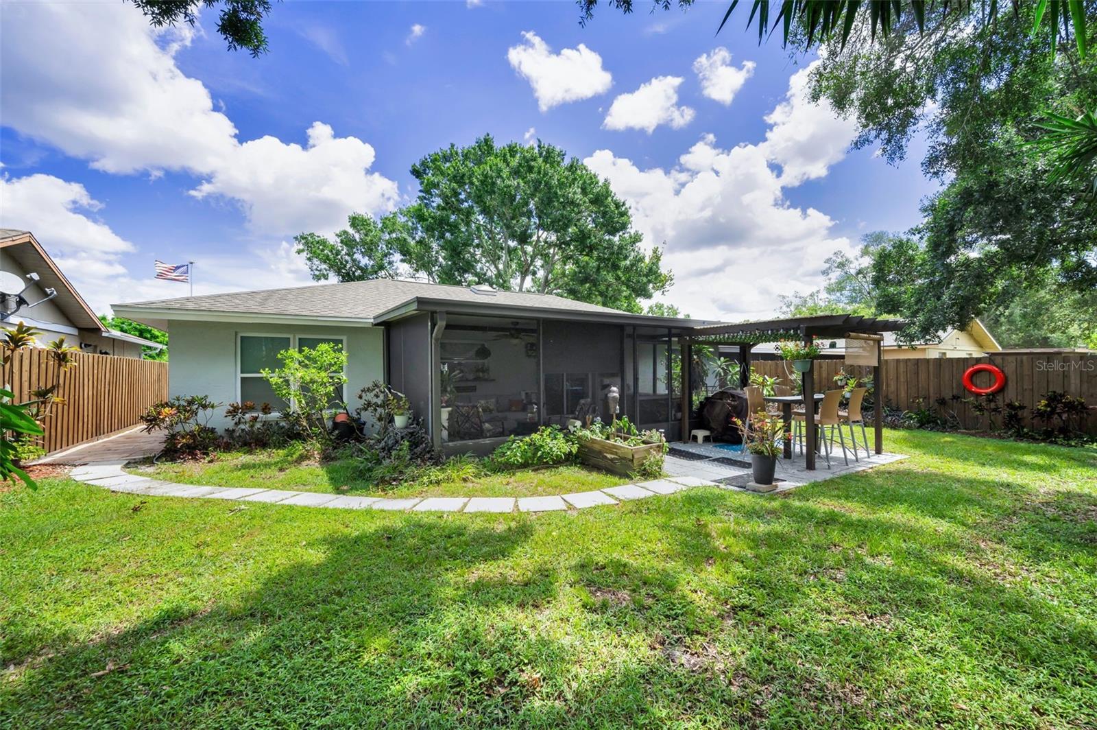 3233 CARRIAGE DR, PALM HARBOR, FL, 34684