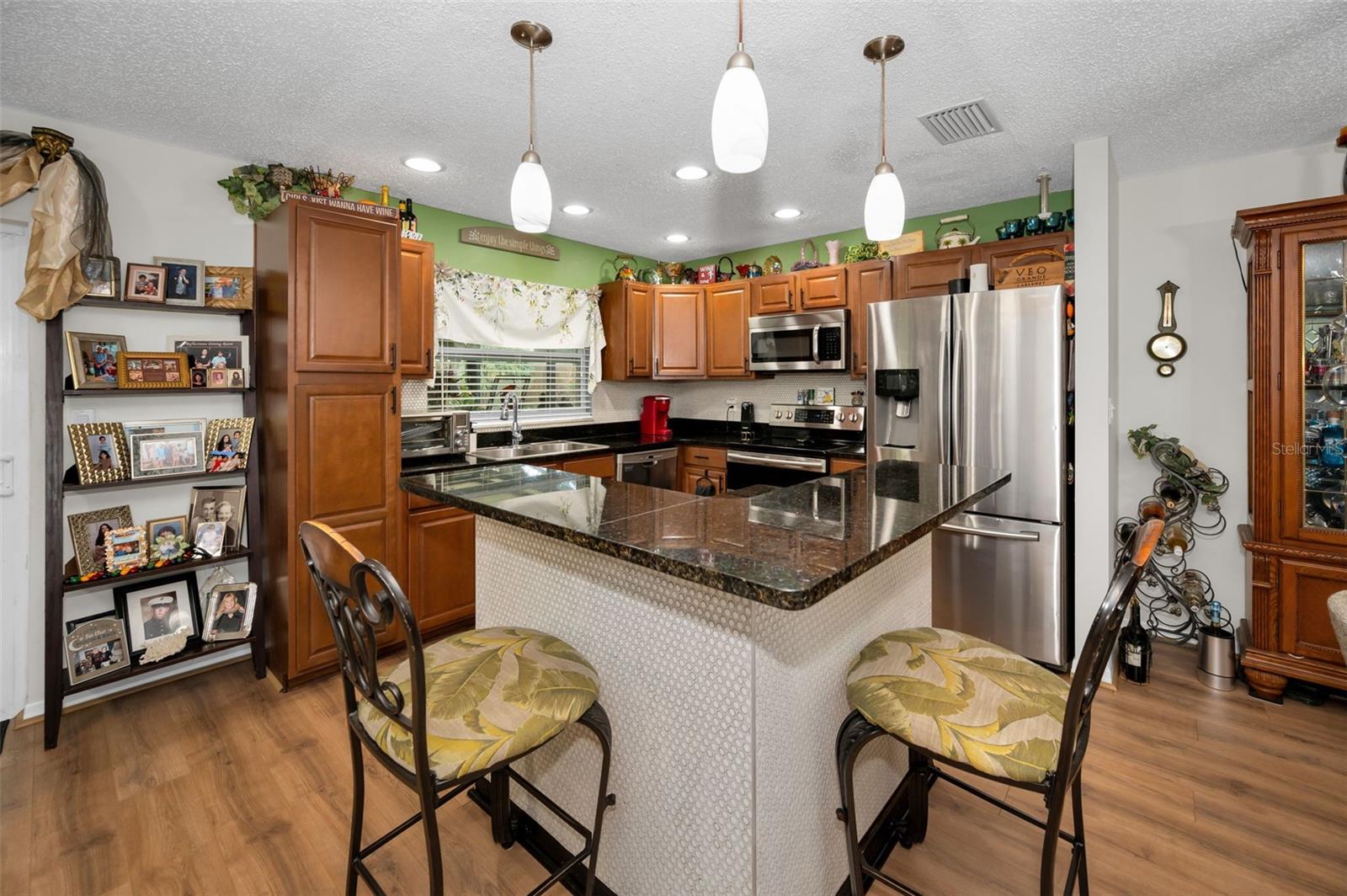 3233 CARRIAGE DR, PALM HARBOR, FL, 34684