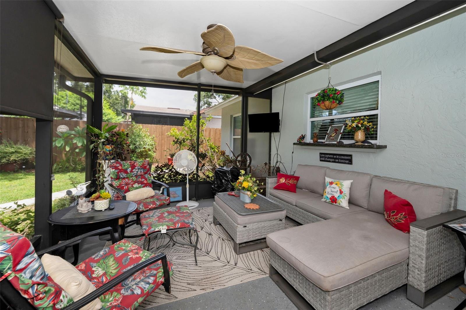 3233 CARRIAGE DR, PALM HARBOR, FL, 34684