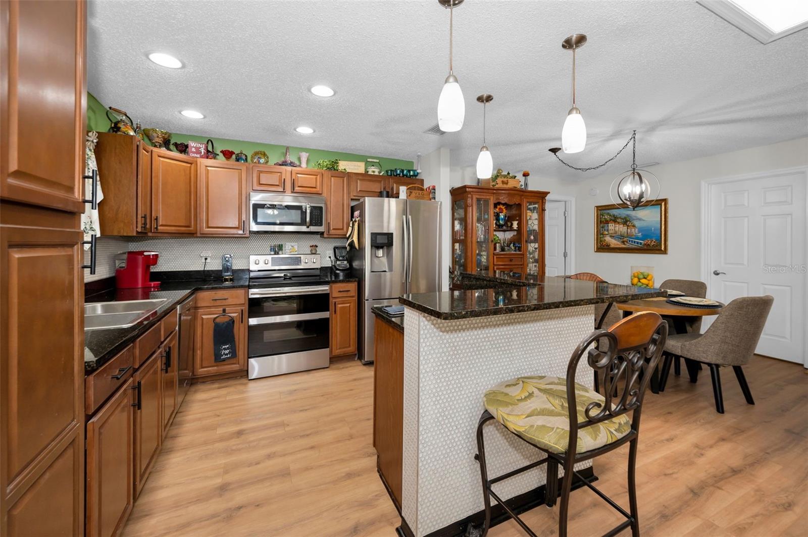 3233 CARRIAGE DR, PALM HARBOR, FL, 34684