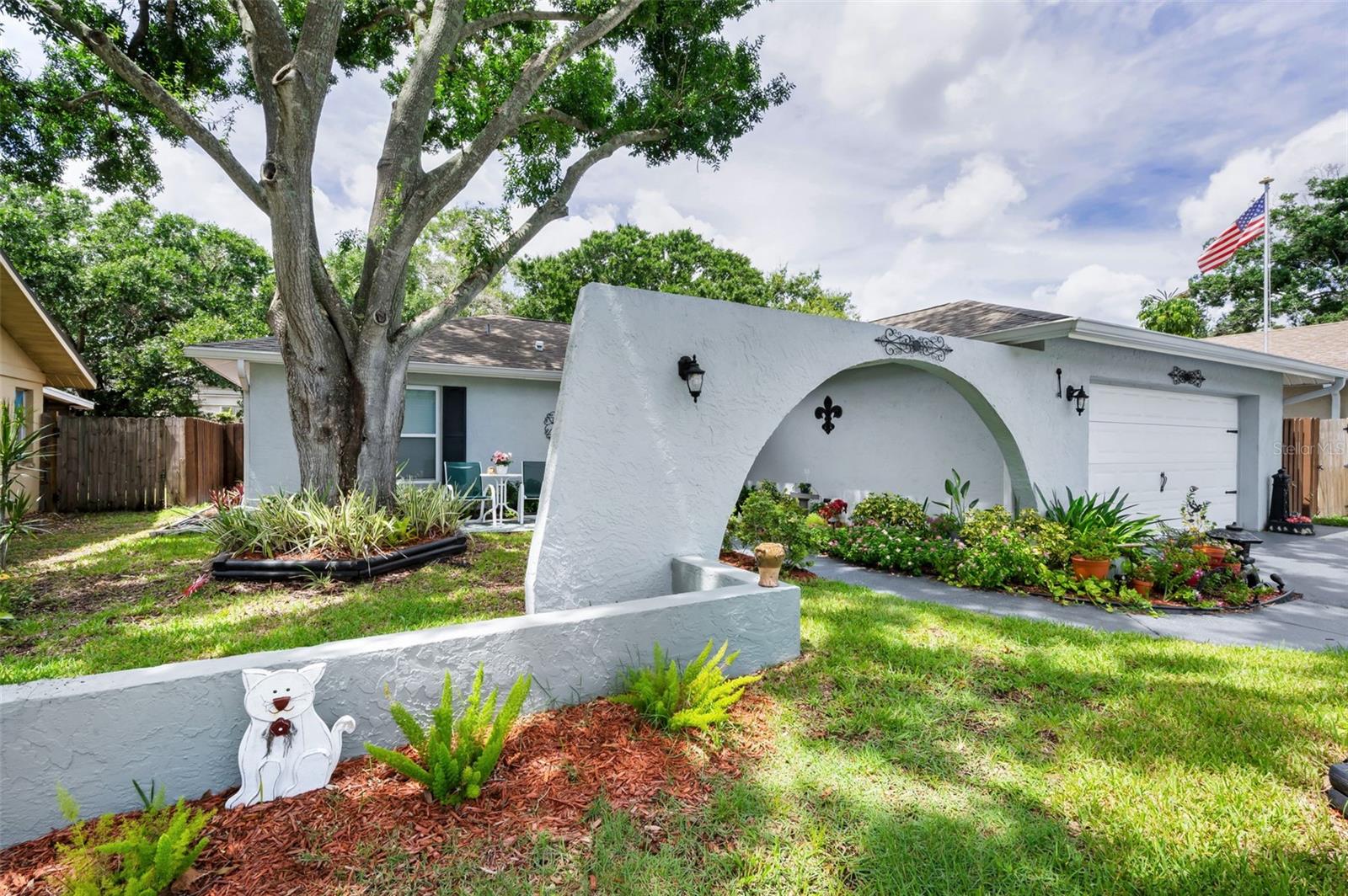 3233 CARRIAGE DR, PALM HARBOR, FL, 34684