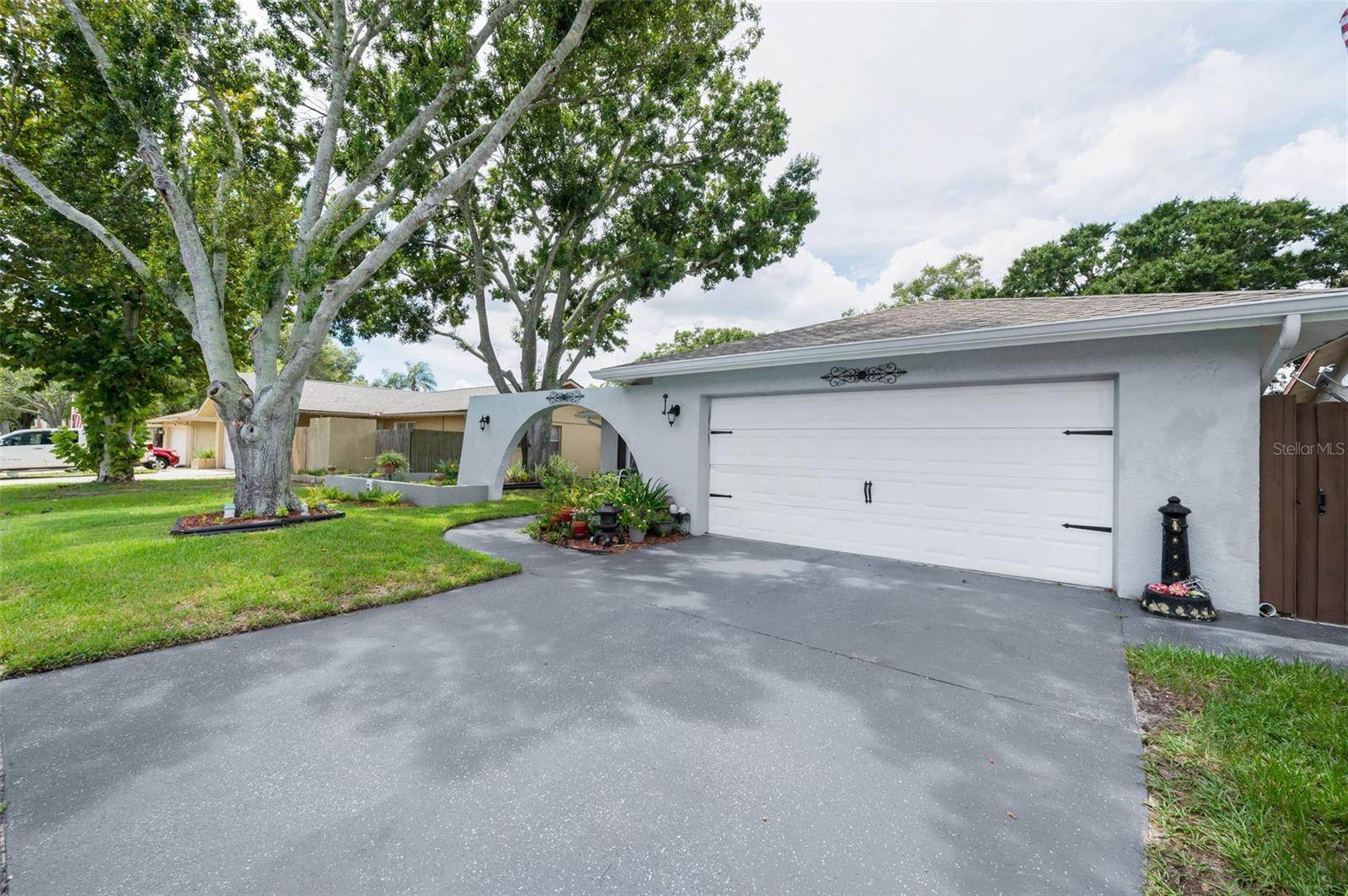 3233 CARRIAGE DR, PALM HARBOR, FL, 34684