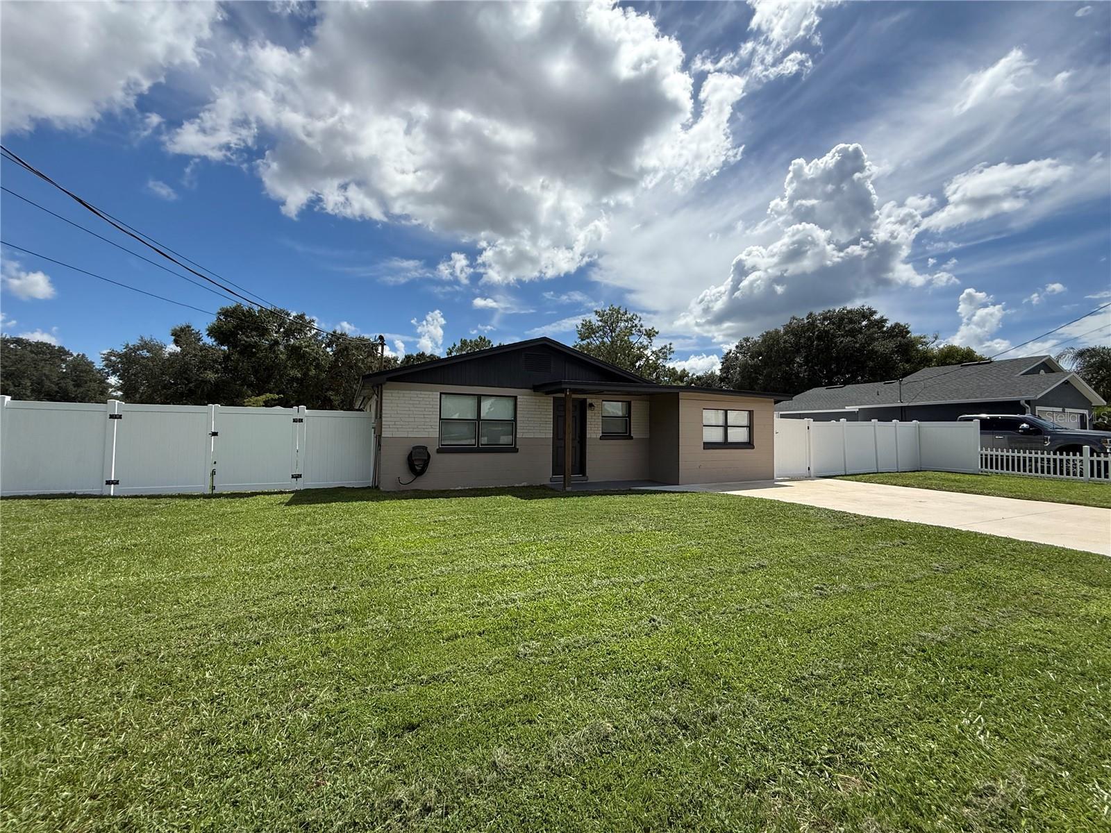 327 LAKE VAN RD, AUBURNDALE, FL, 33823