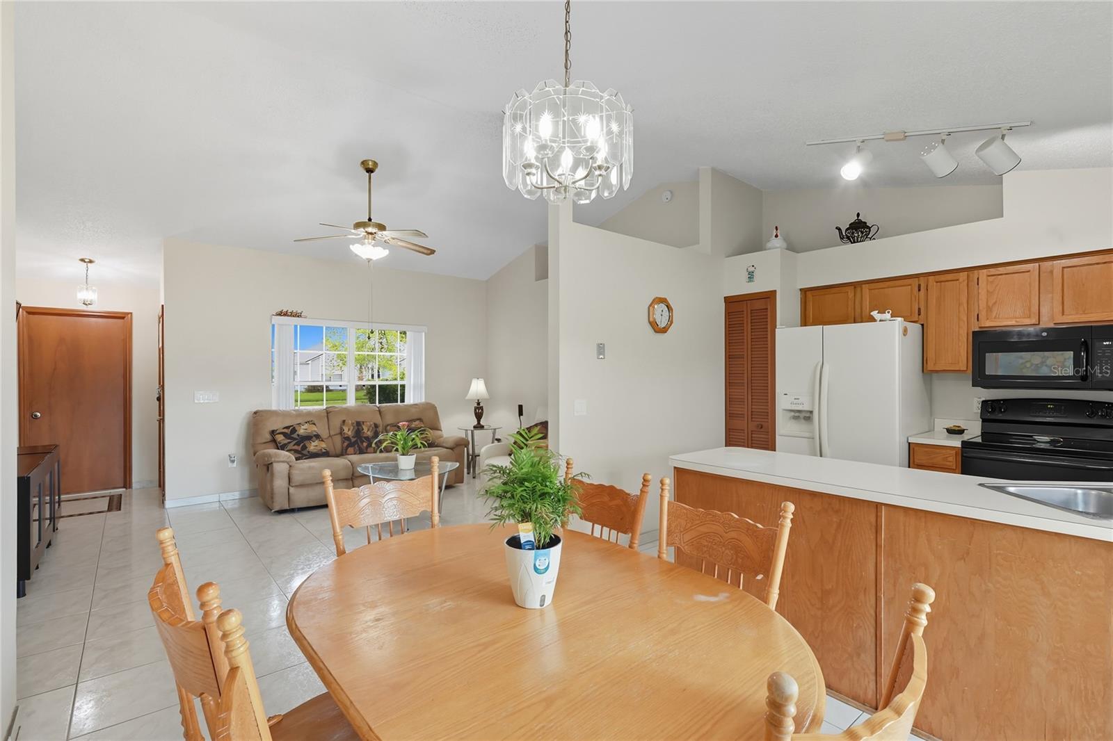 202 S HAMPTON CT, SANFORD, FL, 32773