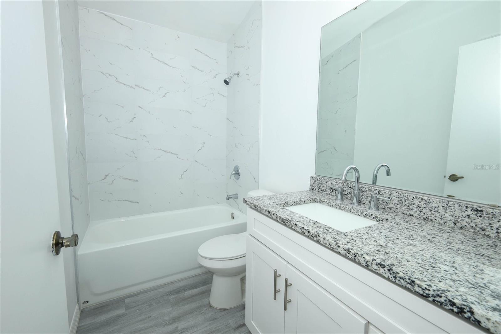 5802 PARKVIEW LAKE DR, ORLANDO, FL, 32821