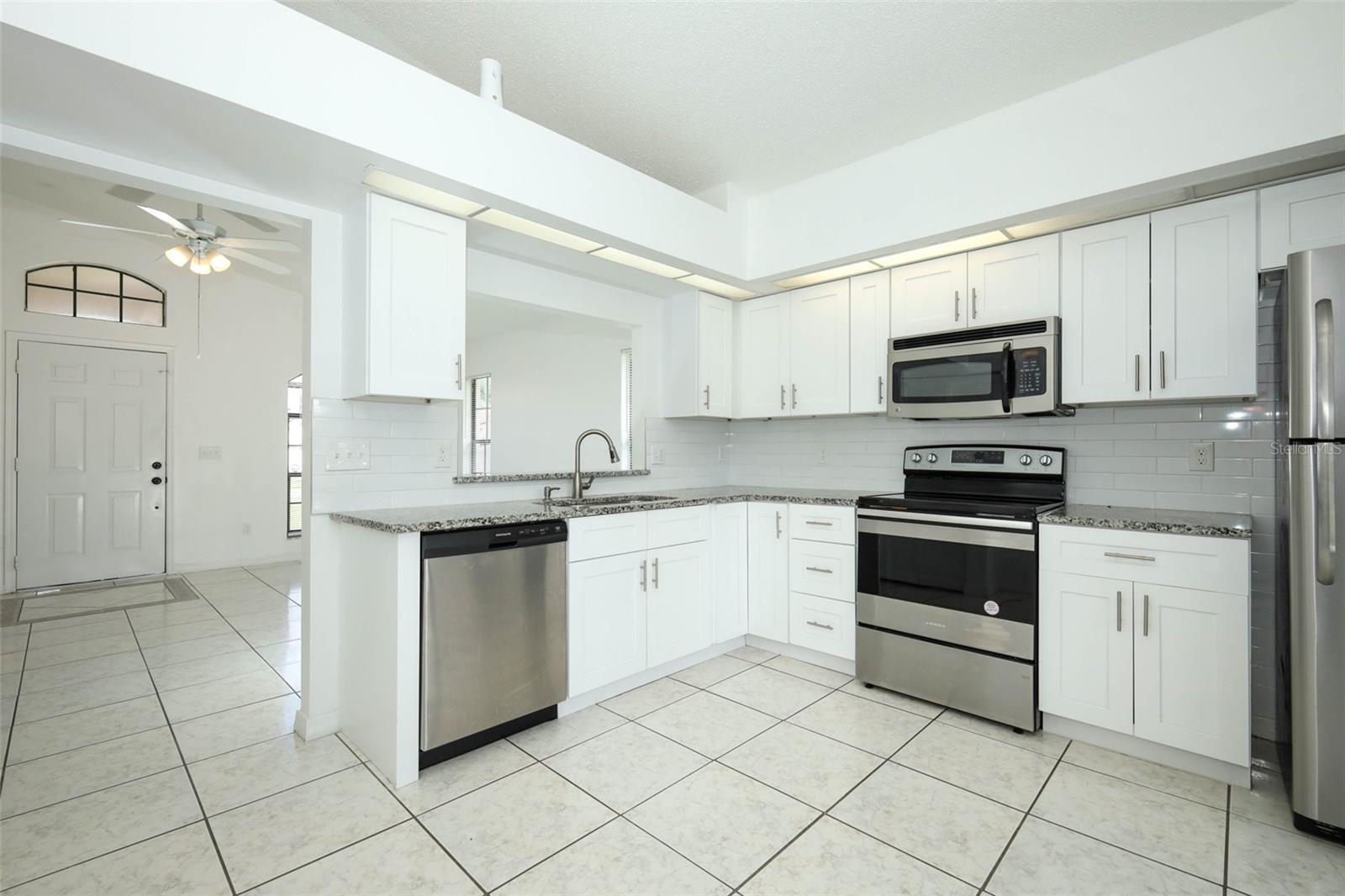 5802 PARKVIEW LAKE DR, ORLANDO, FL, 32821