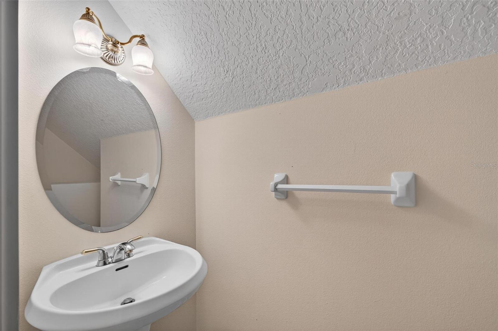 17 GRANDVIEW DR, PALM COAST, FL, 32137