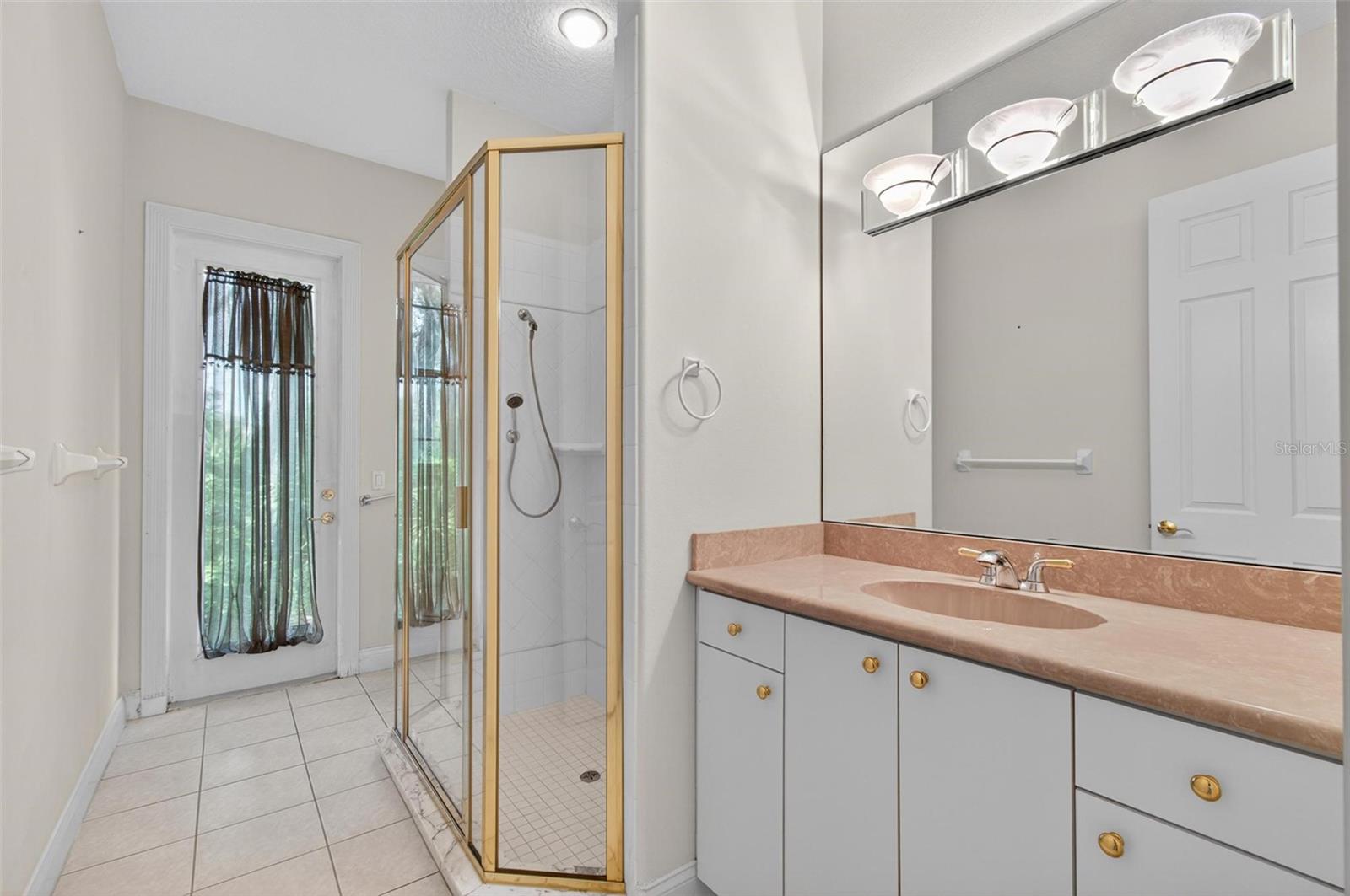 17 GRANDVIEW DR, PALM COAST, FL, 32137