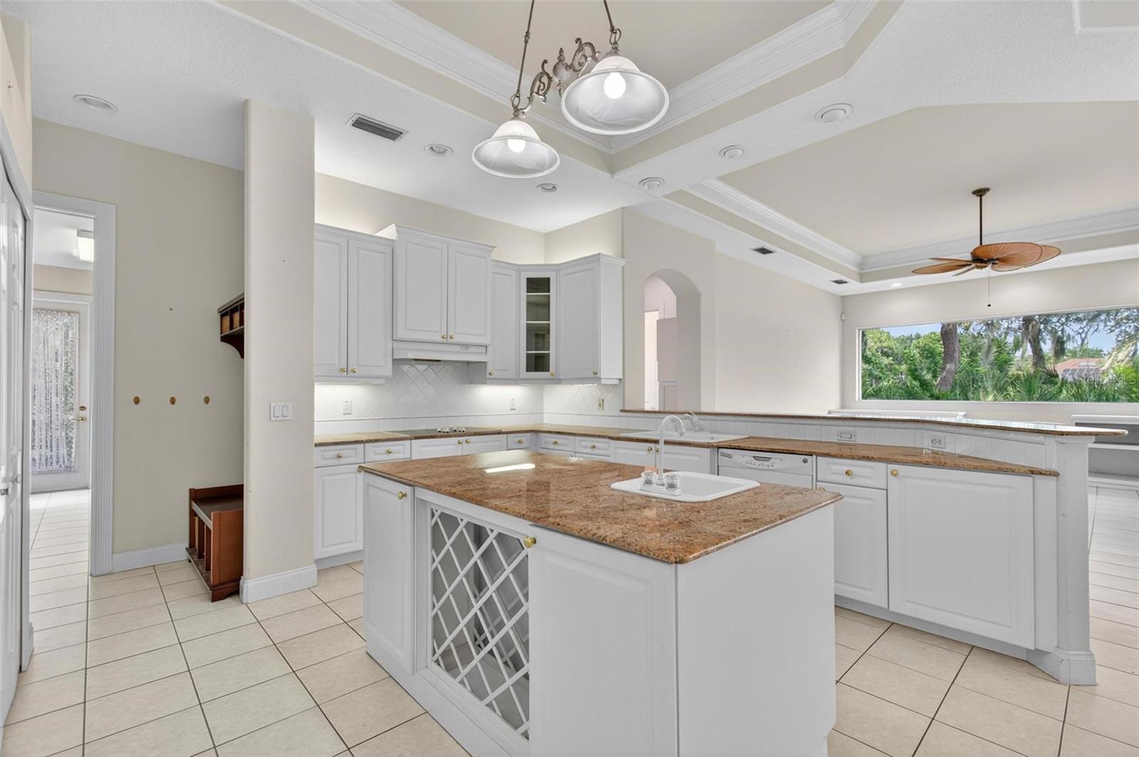 17 GRANDVIEW DR, PALM COAST, FL, 32137