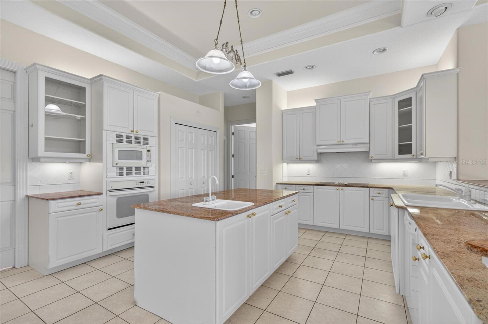 17 GRANDVIEW DR, PALM COAST, FL, 32137