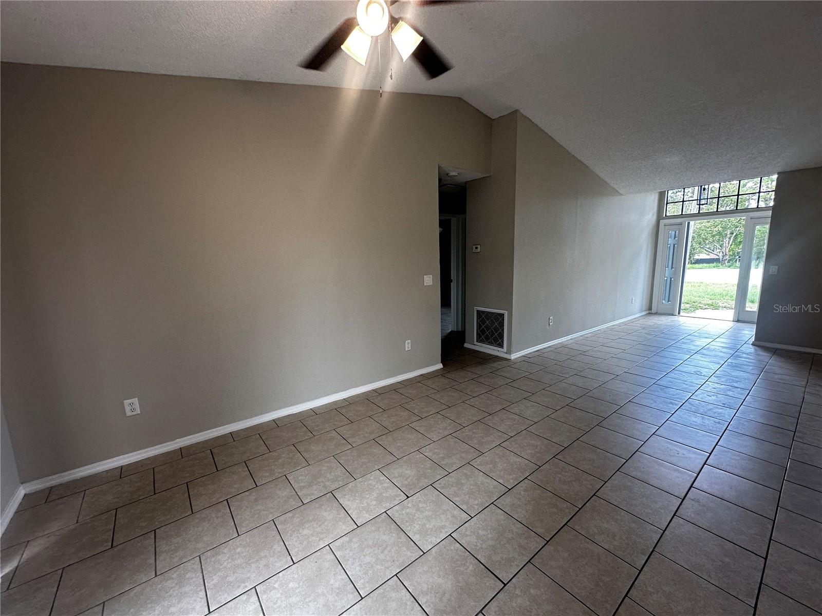 25 CEDAR TER, OCALA, FL, 34472