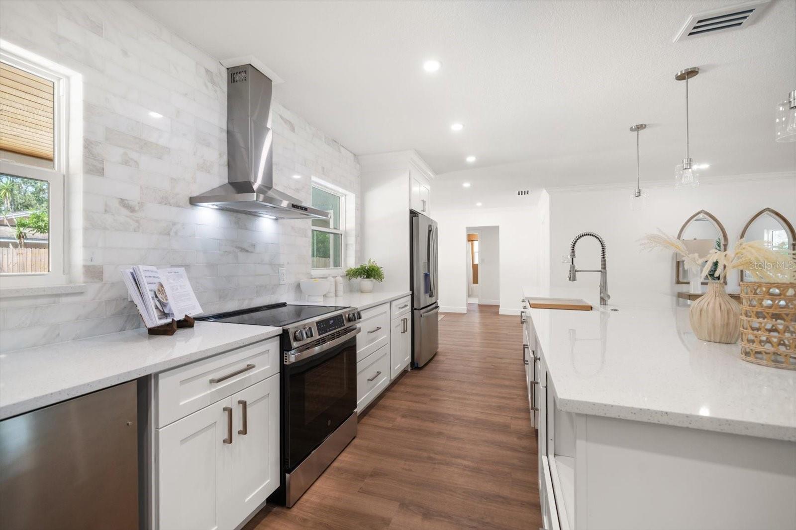 12445 104TH AVE, SEMINOLE, FL, 33778