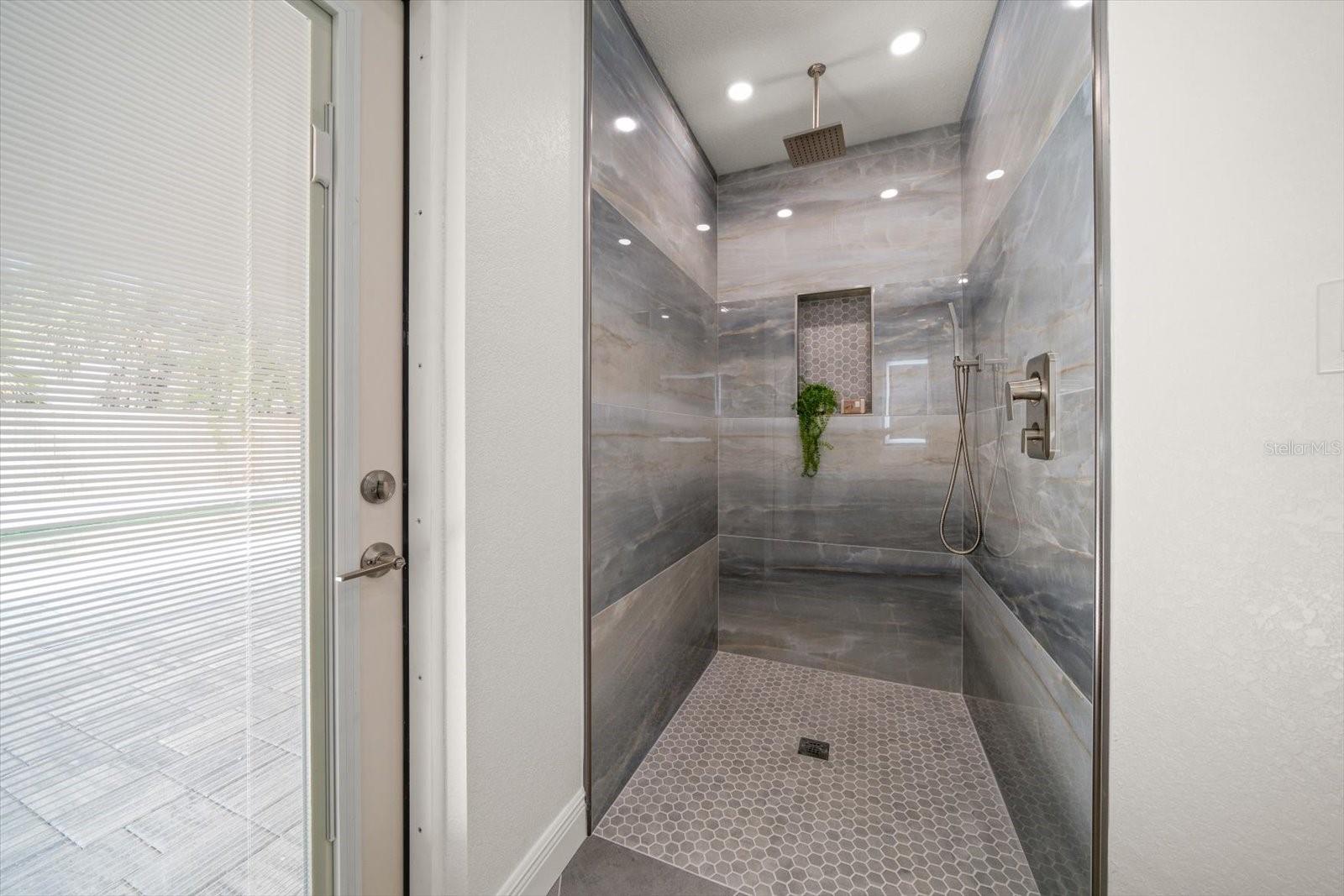 12445 104TH AVE, SEMINOLE, FL, 33778