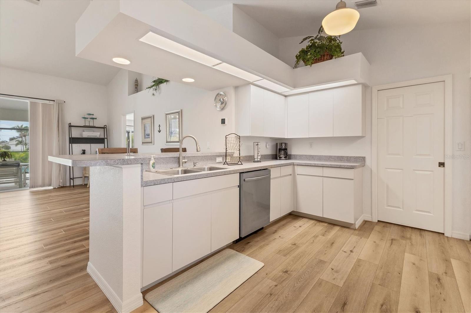 9 MEDALIST TER, ROTONDA WEST, FL, 33947