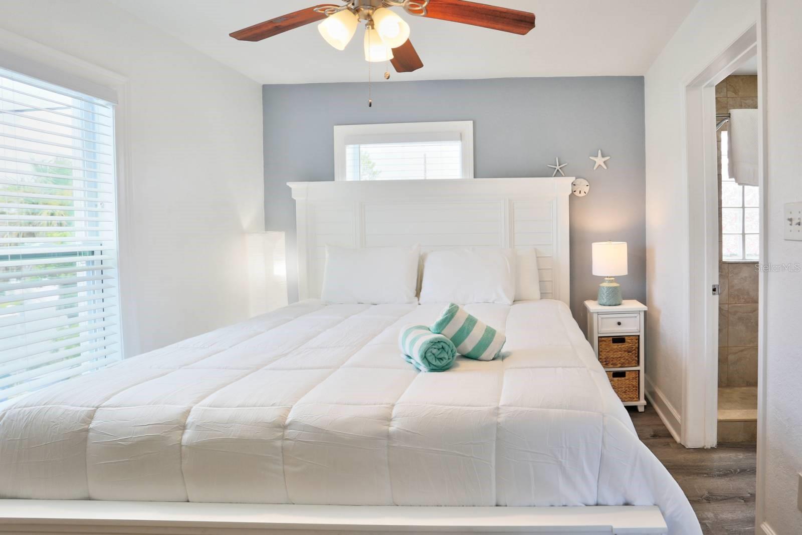 12315 GULF BLVD #1-8, TREASURE ISLAND, FL, 33706