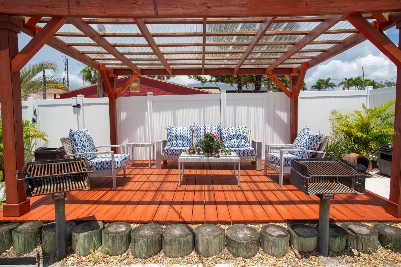 12315 GULF BLVD #1-8, TREASURE ISLAND, FL, 33706