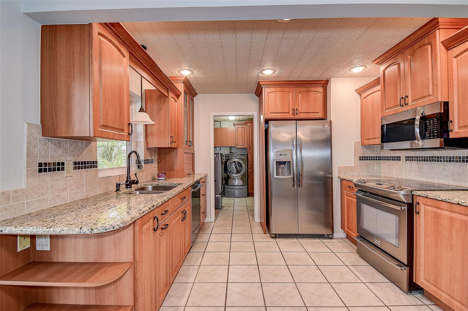 8255 82ND AVE, SEMINOLE, FL, 33777