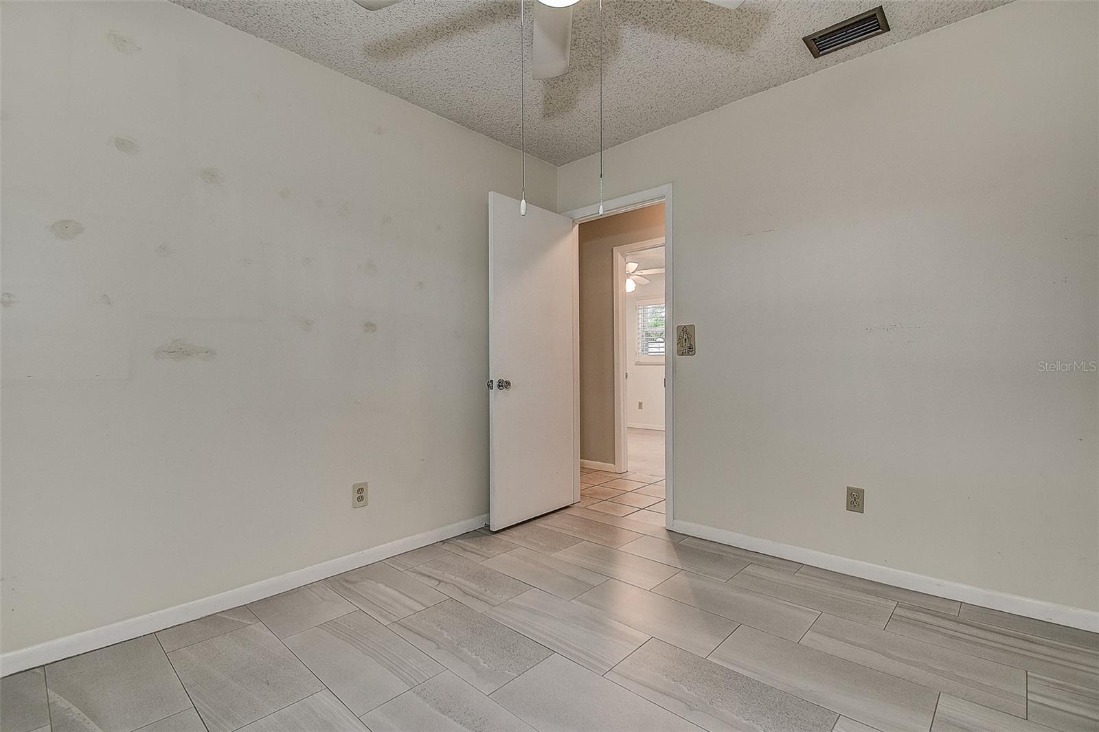 8255 82ND AVE, SEMINOLE, FL, 33777