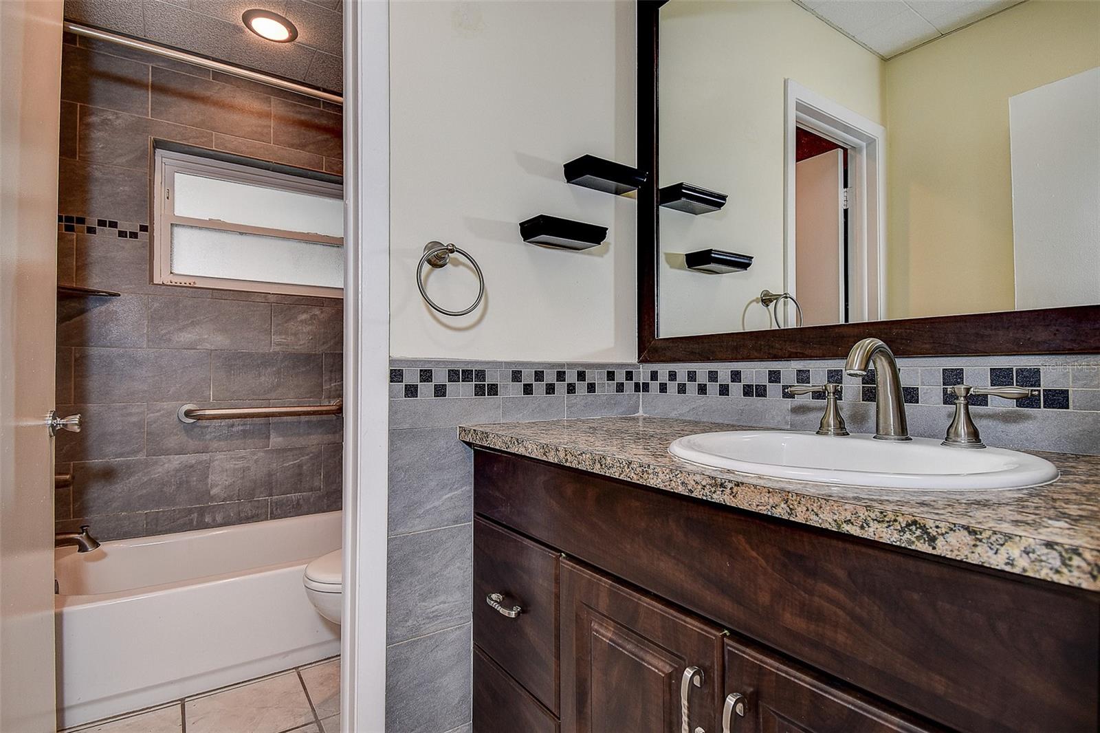 8255 82ND AVE, SEMINOLE, FL, 33777