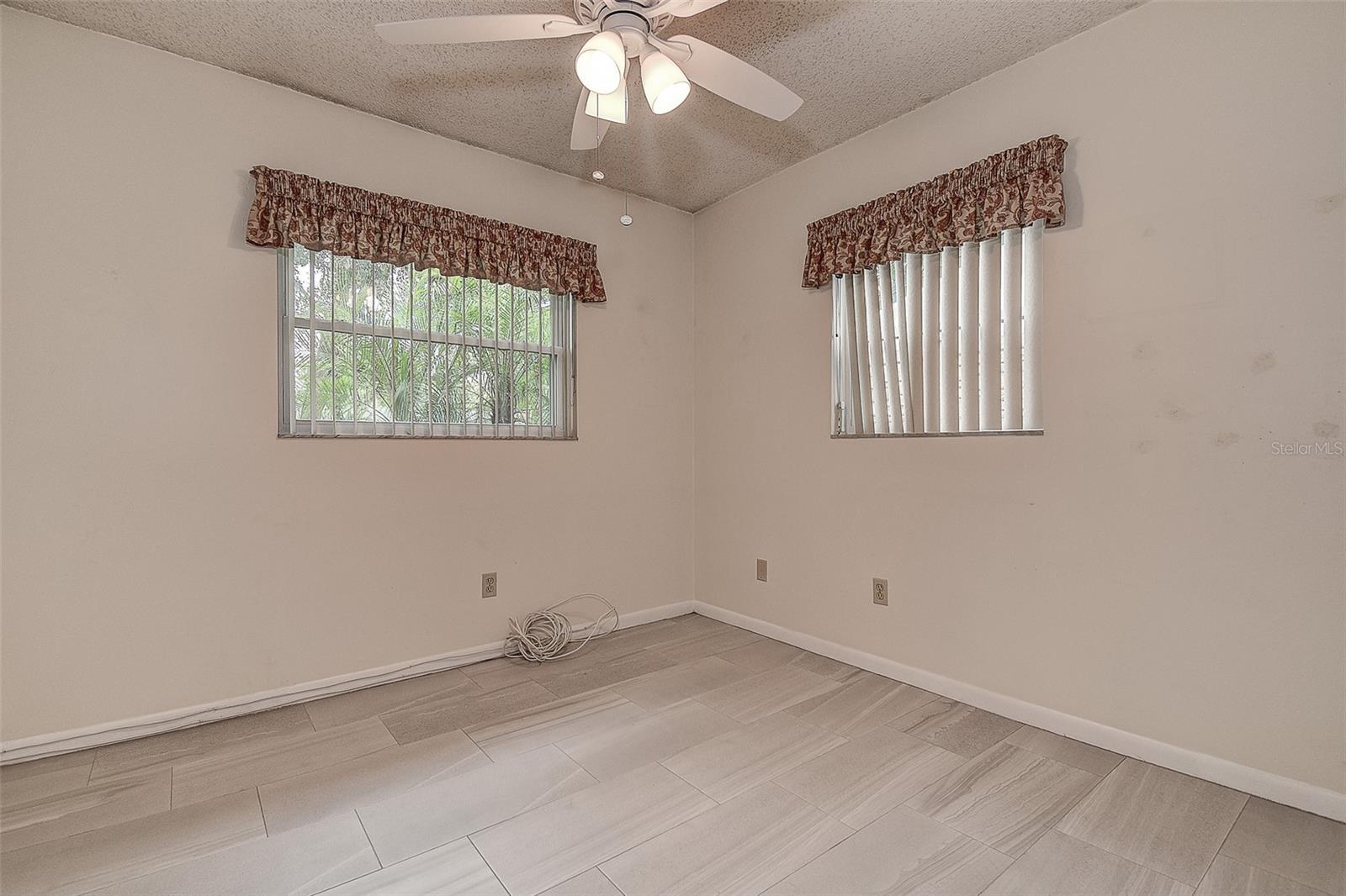 8255 82ND AVE, SEMINOLE, FL, 33777